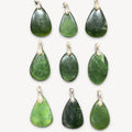 Colgante jade con enganche – Prosperidad y serenidad