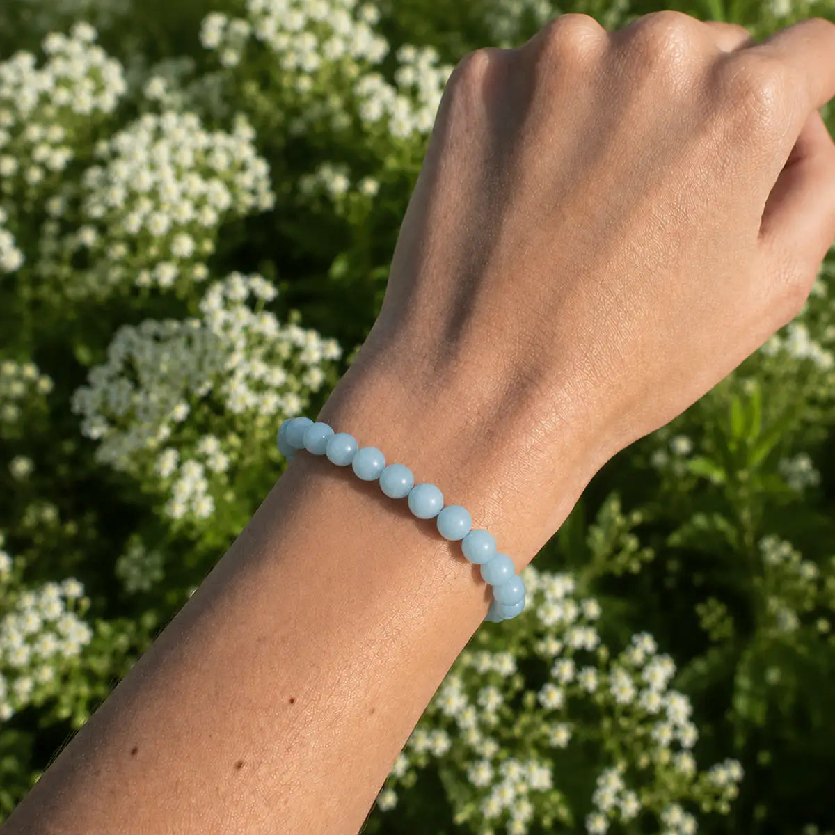 Pulsera Aguamarina está pensada para acompañarte en esos momentos en los que todo va demasiado rápido y necesitas parar, respirar y volver a ti.
