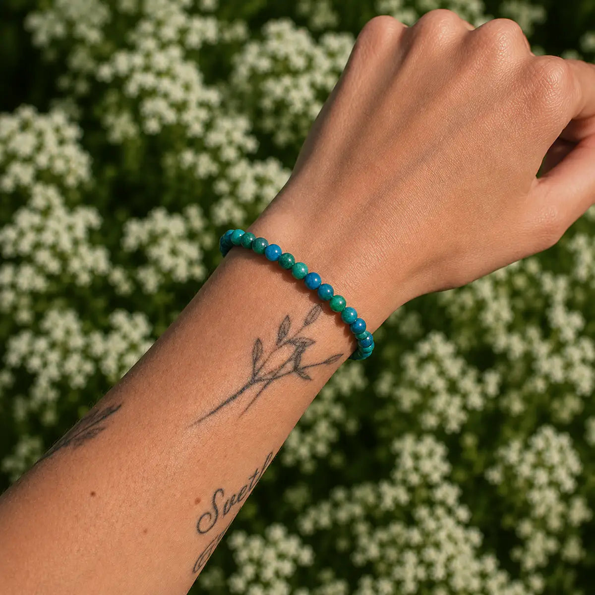 Pulsera Crisocola – calma y expresión en IMILLA. Minerales naturales y piezas con intención para conexión, cuidado personal y conexión diaria.