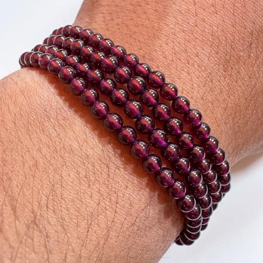 Pulsera granate 4mm – Pasión y vitalidad