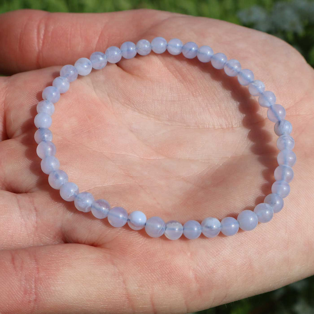 Pulsera calcedonia 4mm – Calma y equilibrio