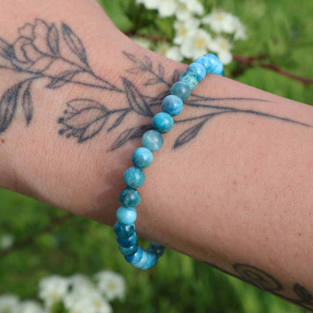 Pulsera apatita 6mm – Motivación y claridad