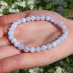 Pulsera calcedonia 6mm – Calma y equilibrio