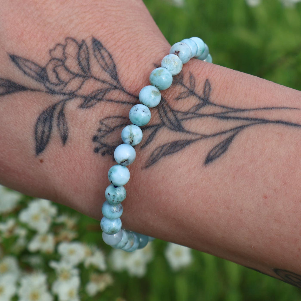 Pulsera larimar 6mm – Serenidad y comunicación