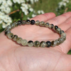 Pulsera prehnita 6mm – Calma y sanación