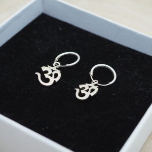 pendientes símbolo OM